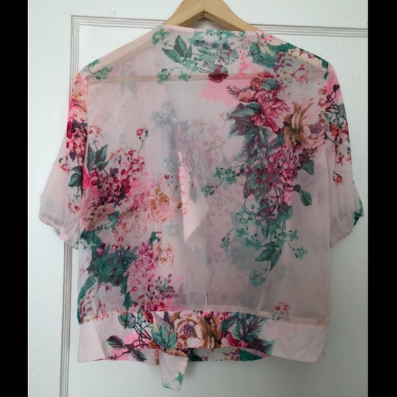 Rut & Circle pink floral blouse - Picture 2 of 3